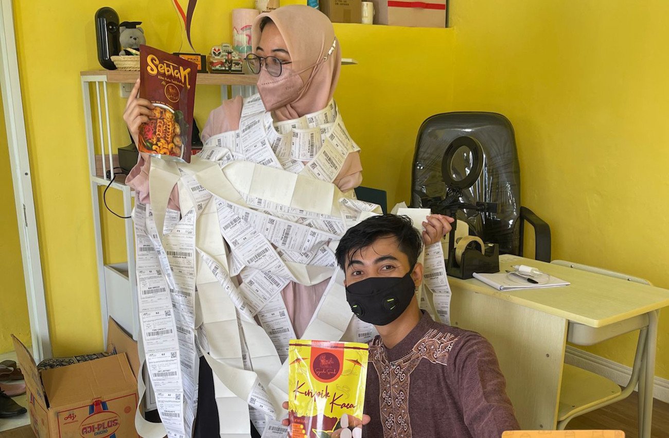 Inspirasi Owner Sajodo Snack yang Berangkatkan Umroh Karyawannya